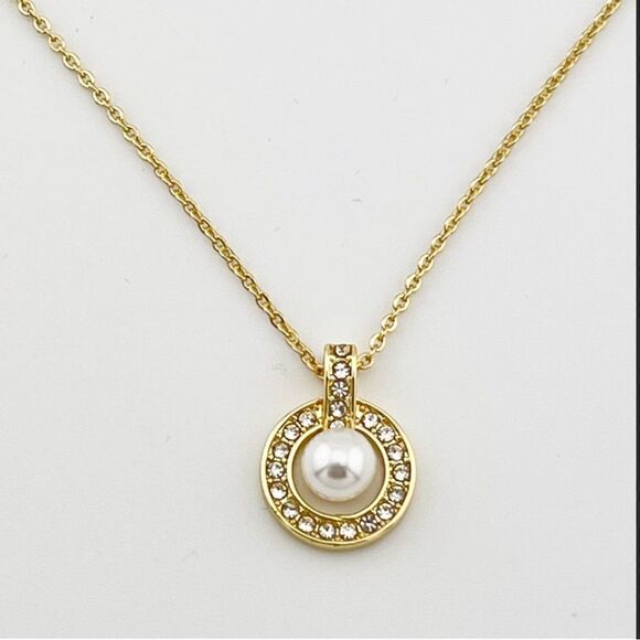 Swarovski Crystal Pearl Halo Gold Necklace - Picture 2 of 5